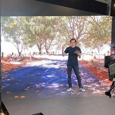 หน้าจอ LED เชิงพาณิชย์ที่ออกแบบเอง, Street Movie XR Stage Led Display