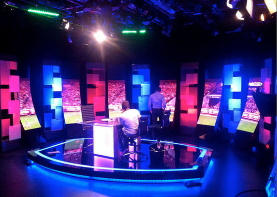 ผนังวิดีโอสีเต็มรูปแบบ P10 HD LED น้ำหนักเบาจอแสดงผล LED ยืดหยุ่นวิดีโอ IP65