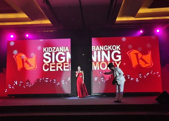 พิกเซล 6mm ความละเอียดสูงหน้าจอ LED น้ำหนักเบา LED แสดงบิลบอร์ดสีเต็มรูปแบบ