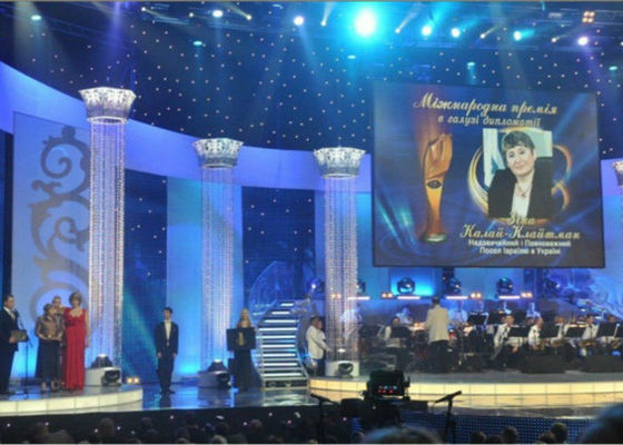 ความสว่างสูงพิเศษหน้าจอฉากหลังเวทีจอแสดงผล LED ม่านแบบยืดหยุ่น P4.8mm