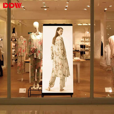 โฆษณาวิดีโอดิจิตอล LED กระจกหน้าจอแบบพกพาบางเฉียบในร่ม P1.75 P2 P2.5