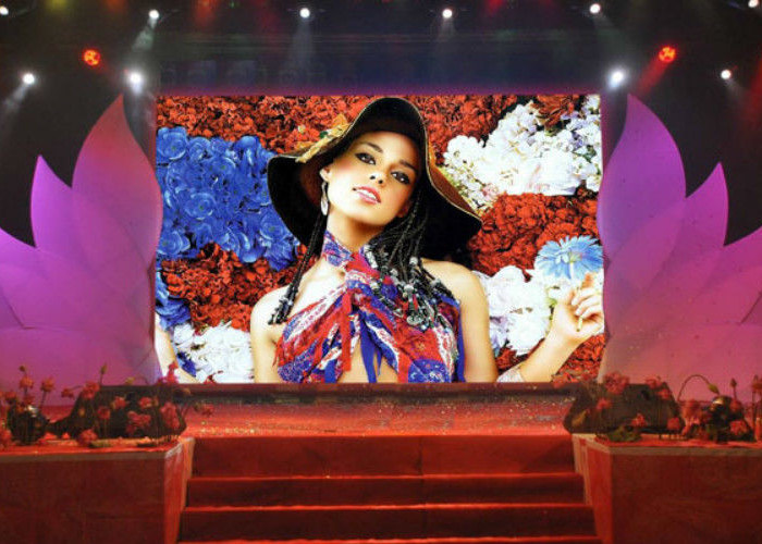 ความสว่างสูงพิเศษหน้าจอฉากหลังเวทีจอแสดงผล LED ม่านแบบยืดหยุ่น P4.8mm